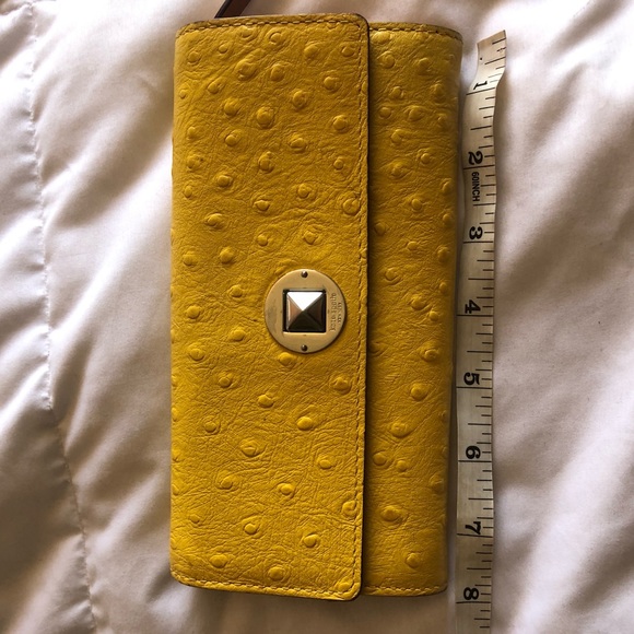 Kate Spade Mustard Yellow Silver Turn Lock Wallet - Picture 6 of 10